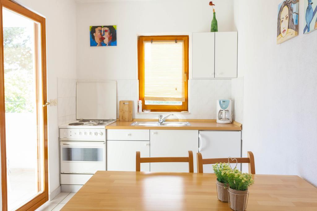 Meri Apartments - Puharic Makarska Ruang foto