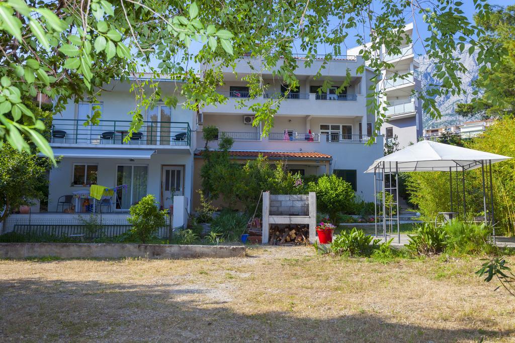 Meri Apartments - Puharic Makarska Bagian luar foto