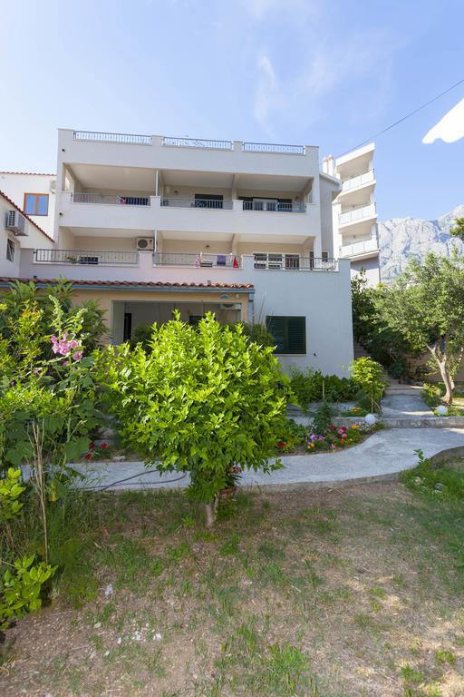 Meri Apartments - Puharic Makarska Bagian luar foto