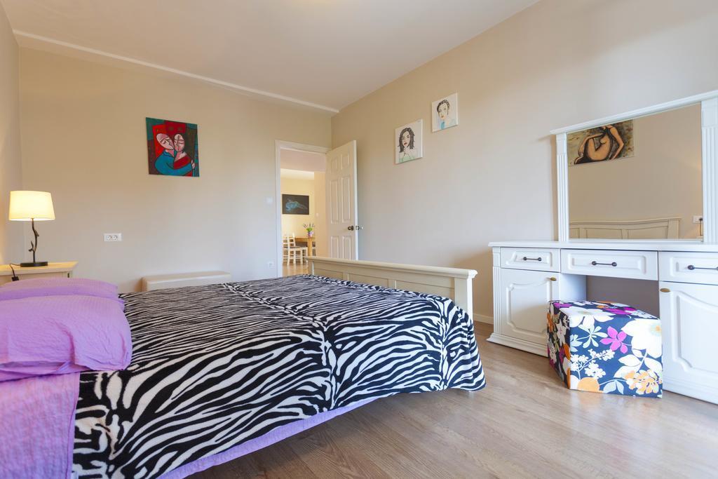 Meri Apartments - Puharic Makarska Ruang foto
