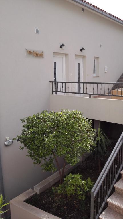 Meri Apartments - Puharic Makarska Bagian luar foto